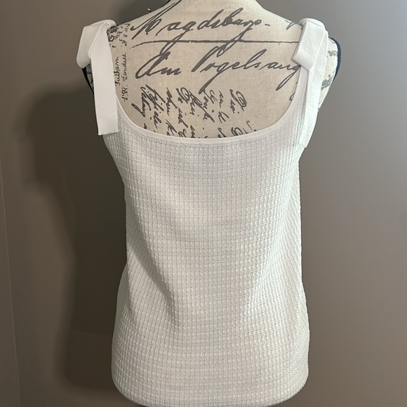 NWOT Ann Taylor Sweater Bow Sleeve Tank - Picture 2 of 8